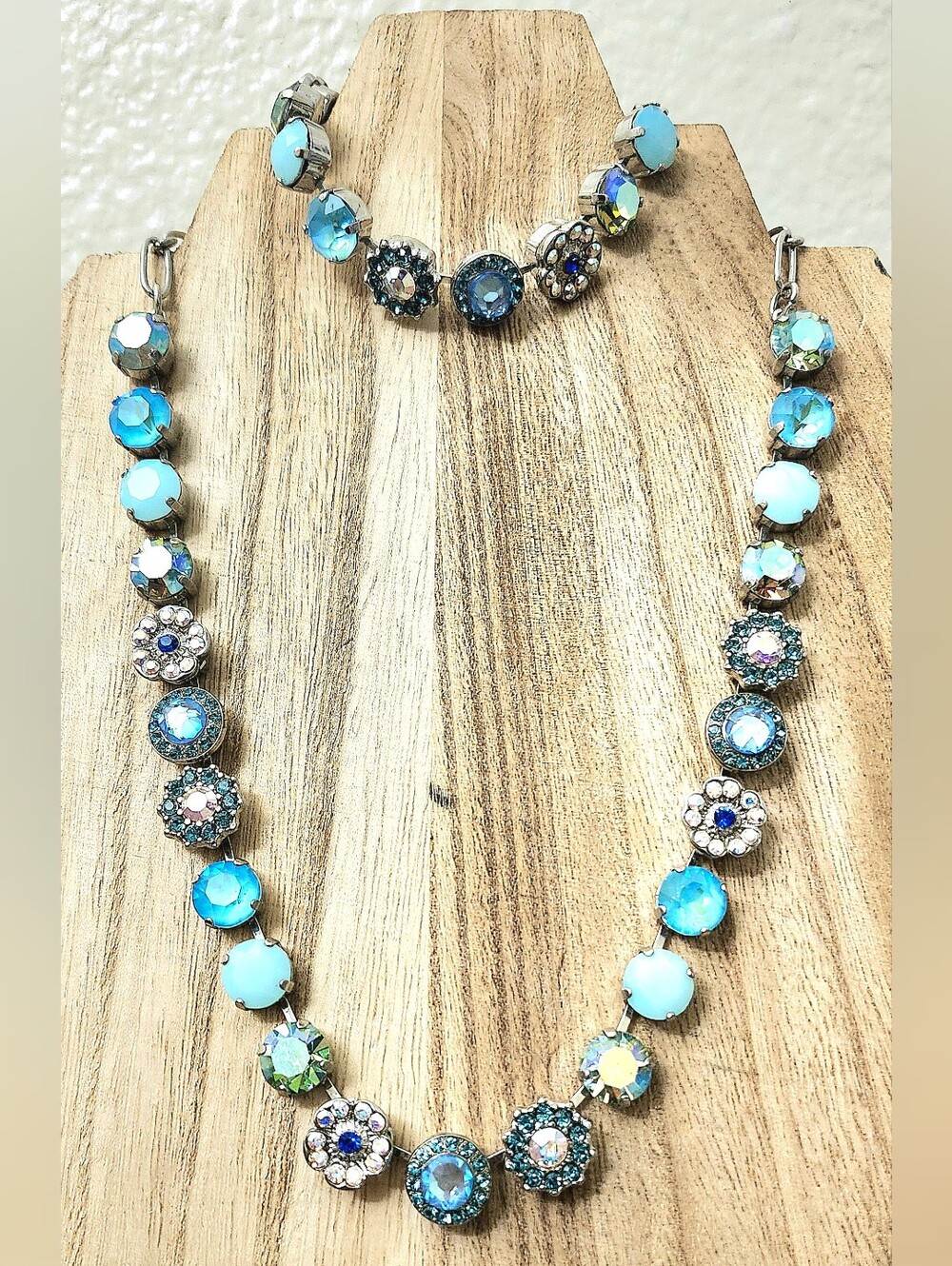 Mariana Jewelry Necklace And Bracelet Set